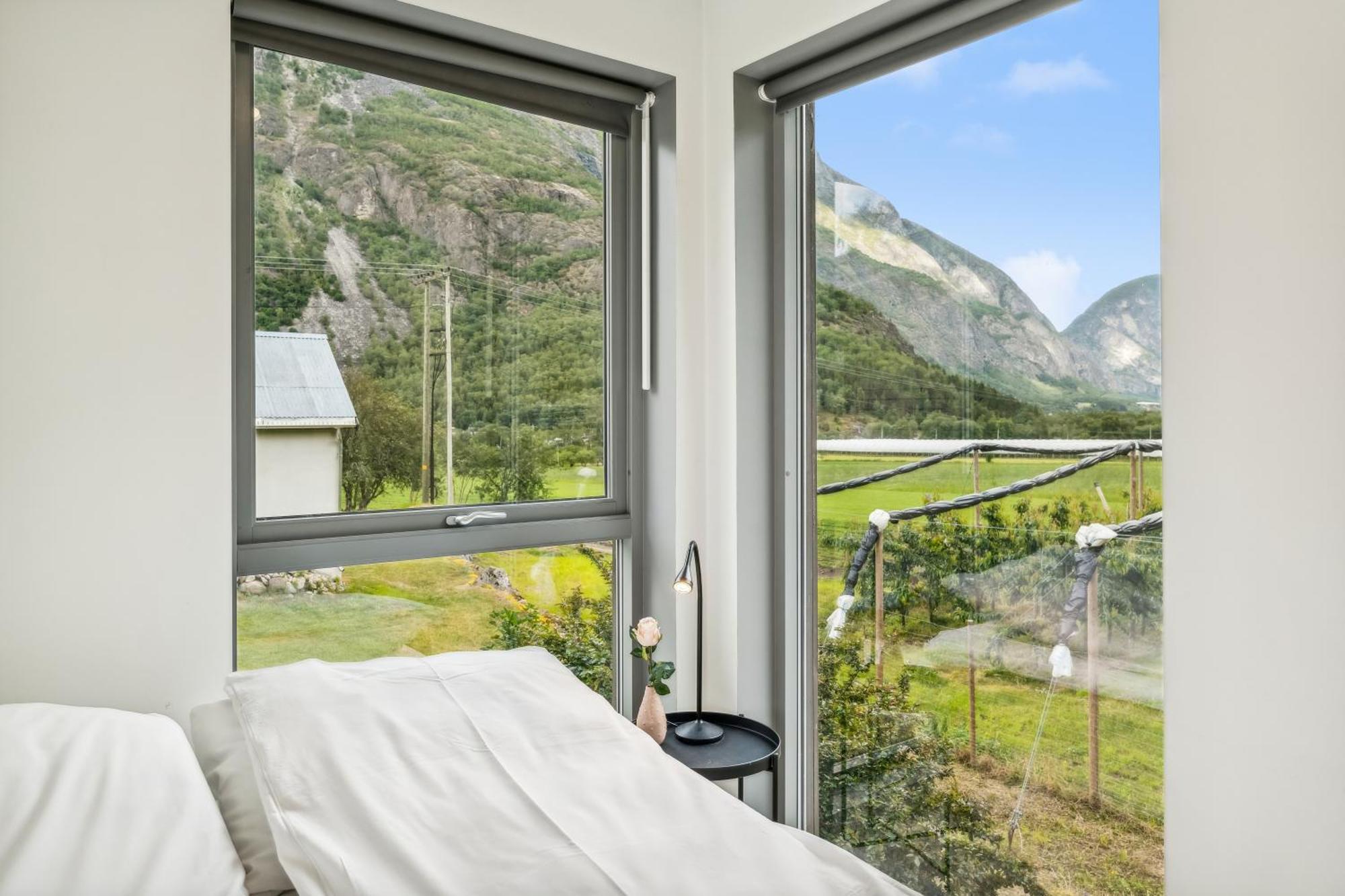 Jordeplegarden Holiday Home - Part Of A Farm - Two Buildings - Close To Flam Lærdalsøyri Exteriör bild